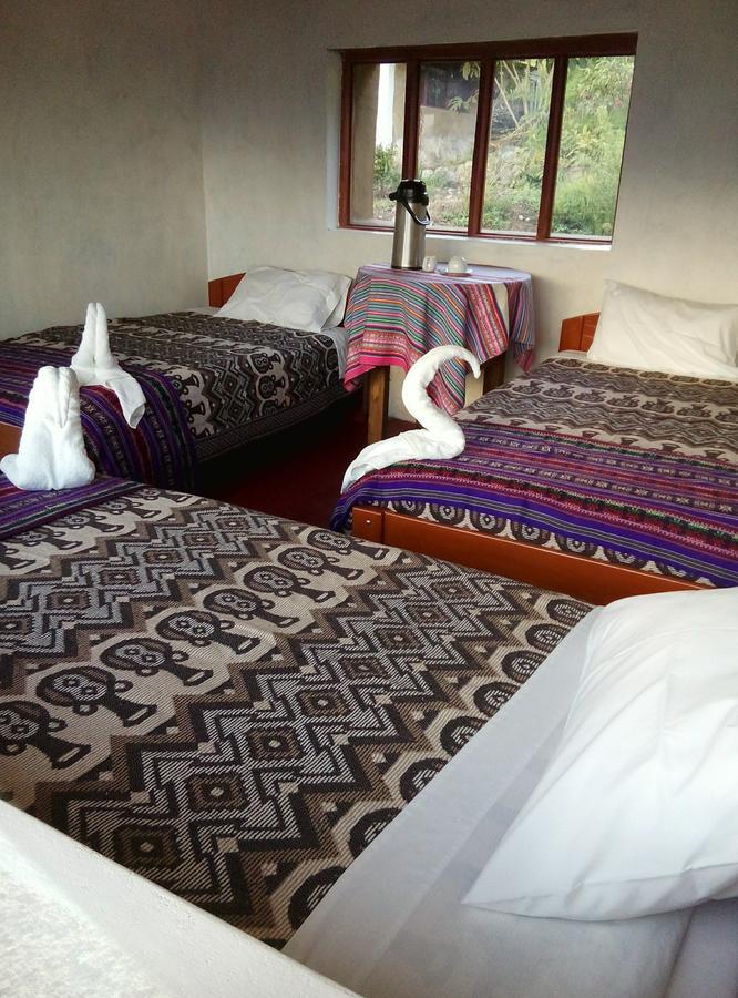 Llactapata Overlooking Machu Picchu - - Restaurant Lodge *