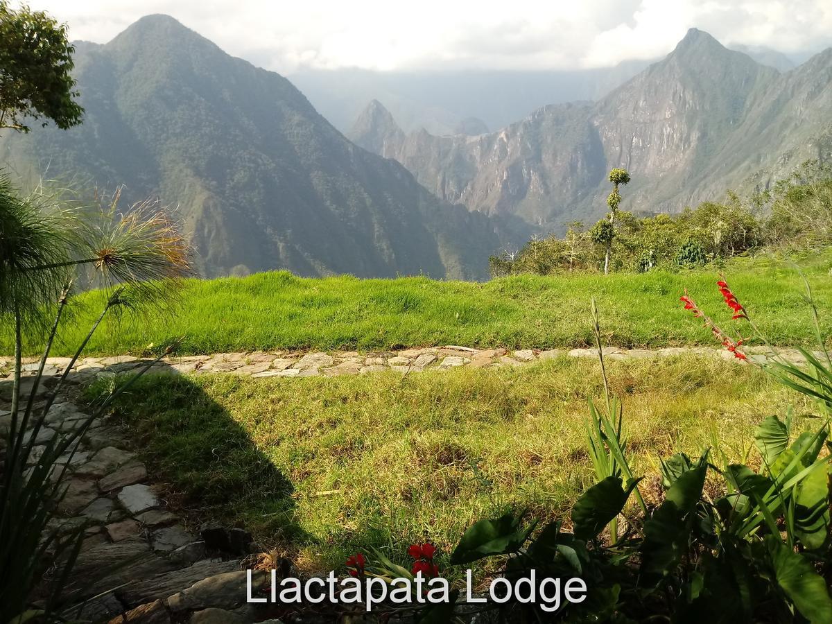 Llactapata Overlooking Machu Picchu - - Restaurant Lodge *
